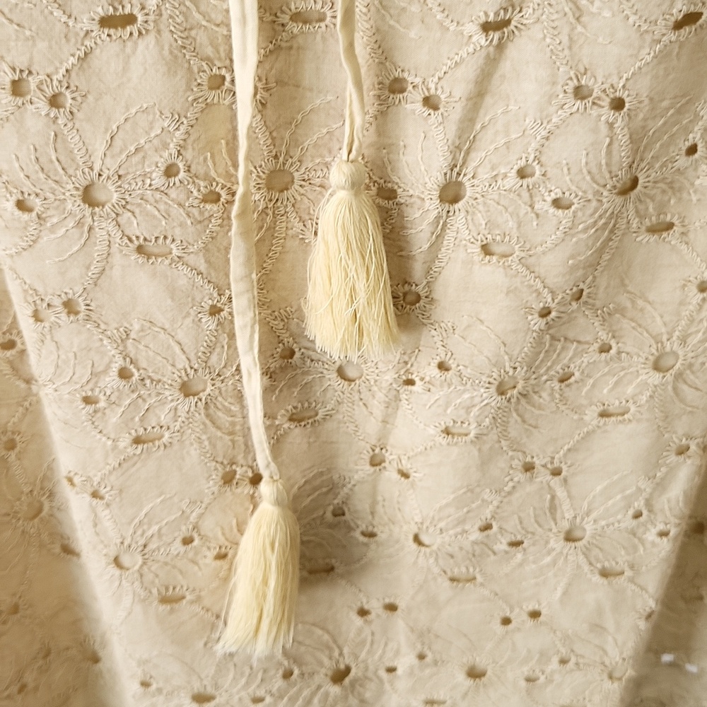 Kyla Seo "Talin" Blouse In Natural Eyelet - Picture 3 of 9